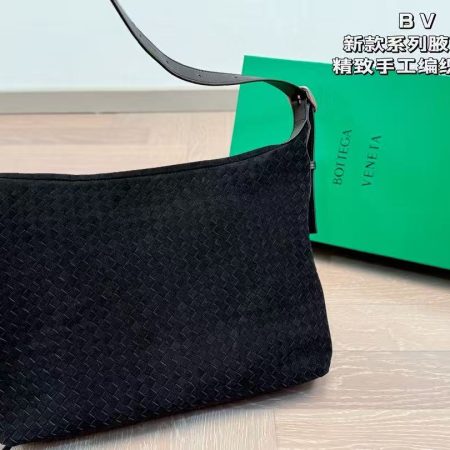 Bottega Bv Woven Underarm Bag - Image 5