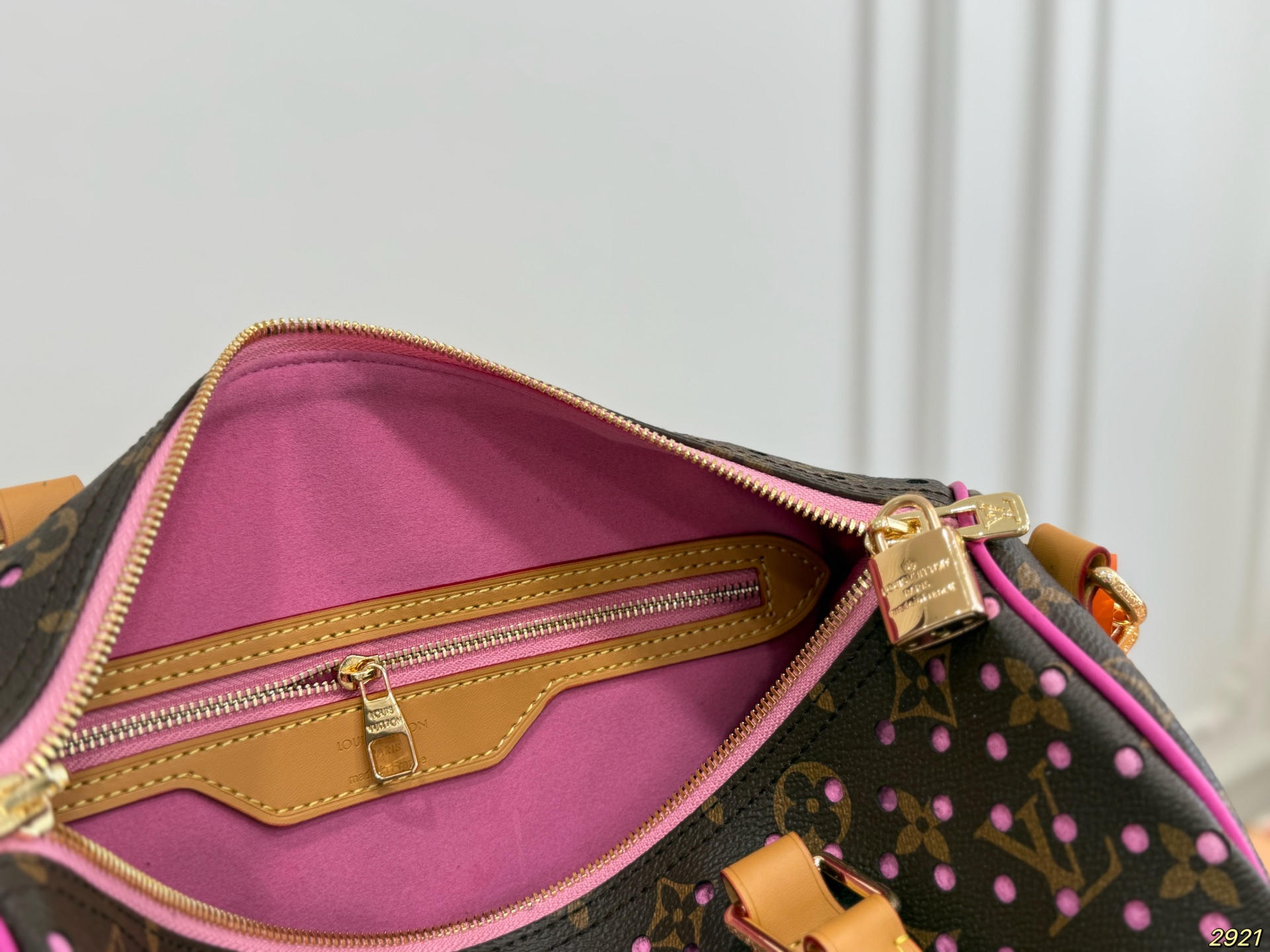LV Speedy Soft 30 Kissenbezug - Image 10