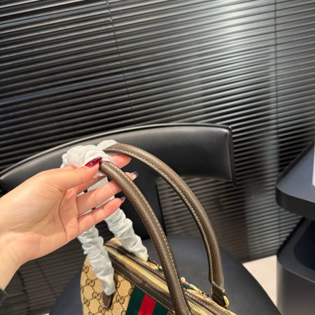Gucci Handle Bag - Image 11