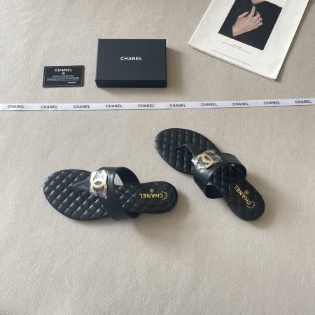 Chanel 26P C-Clip Thong Sandals - Image 11