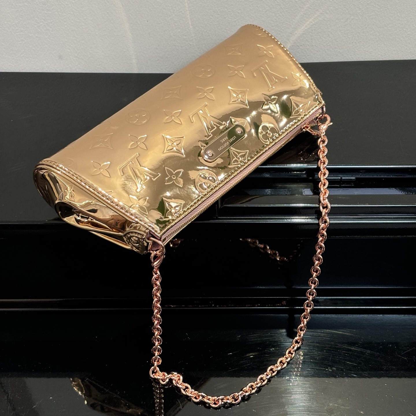 LV Pochette Eva 10A - Image 9
