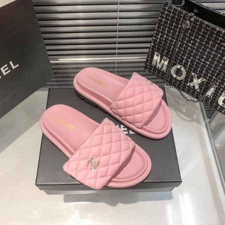 Chanel slides - Image 1