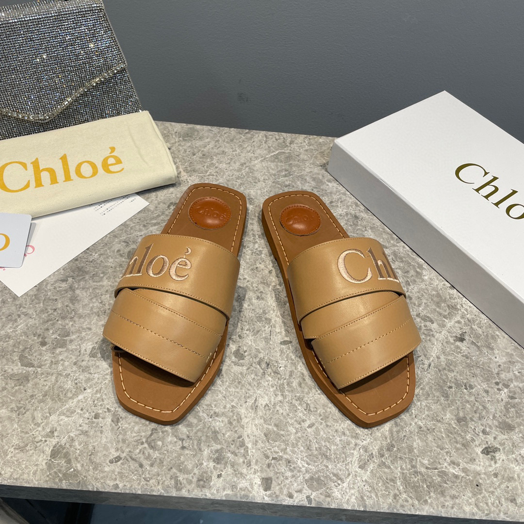 Chloe Leather Logo Embroidery Shoes Sandal - Image 7