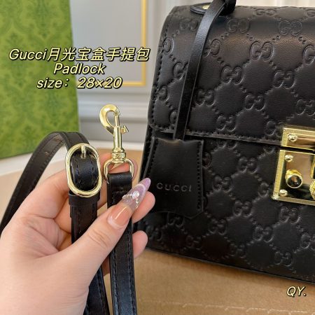 Gucci Padlock Shoulder Bag - Image 4