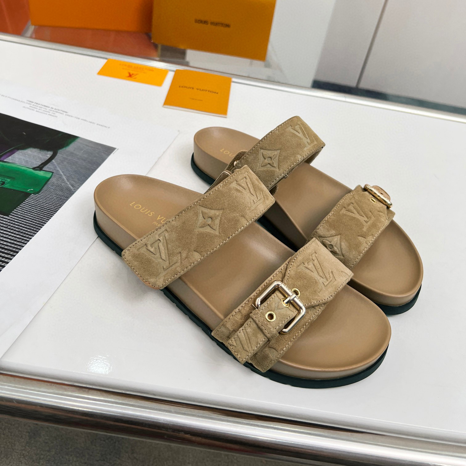 LV Bom Dia Fashion Flip-flops Slide Sandal - Image 9