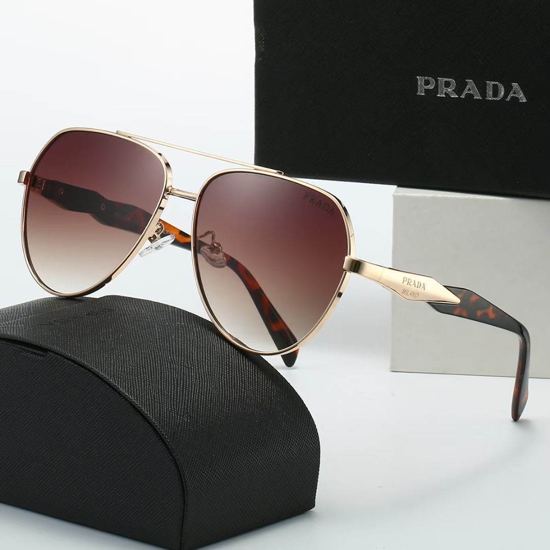 Prada Fashionable Sunglasses - Image 4