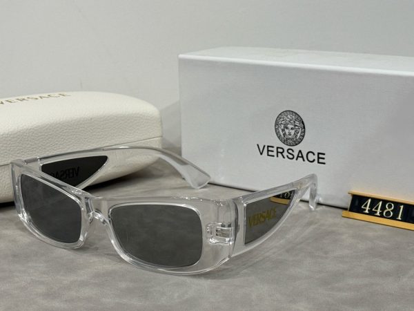 Versace Fashionable Sunglasses