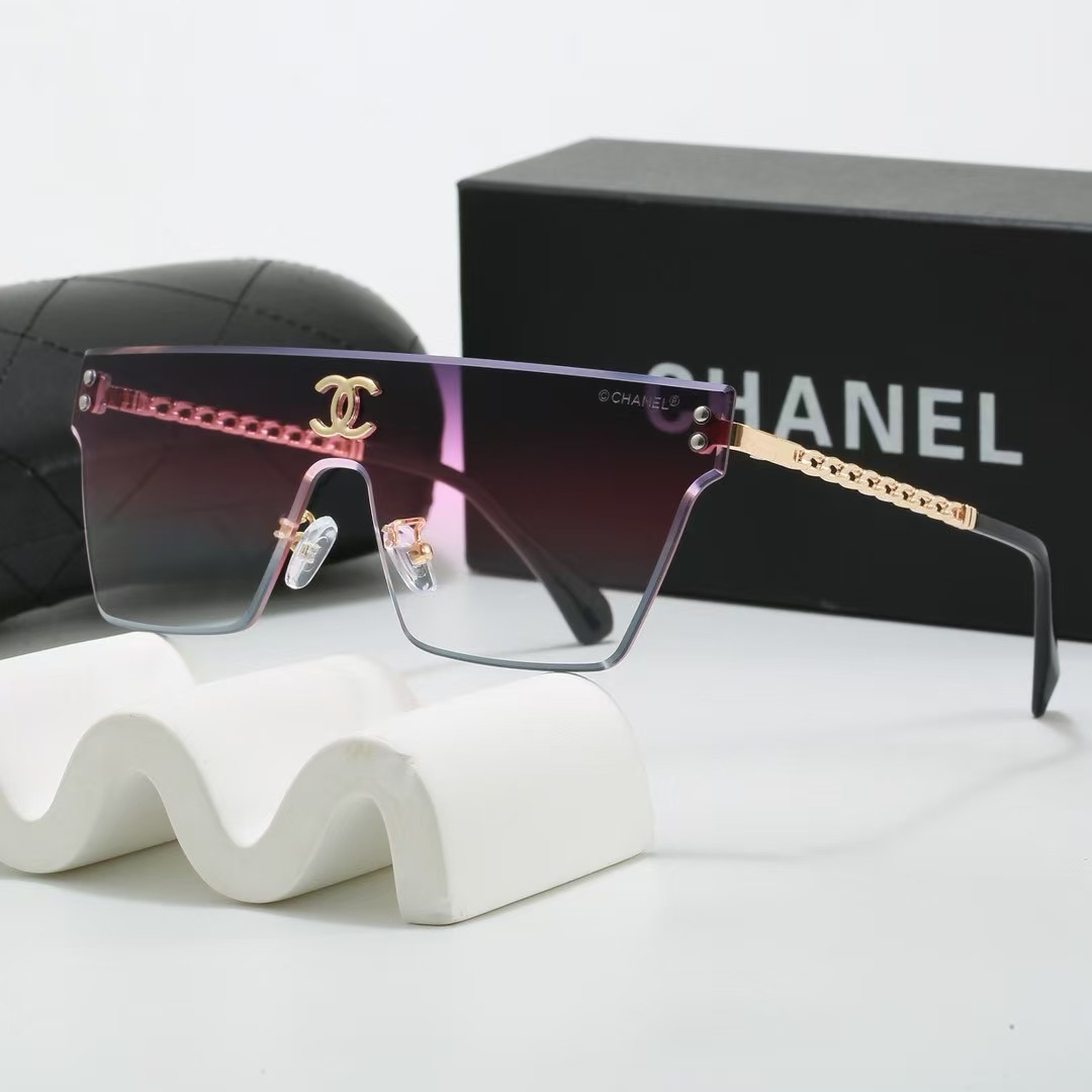 Chanel Fashionable Sunglasses - Image 8