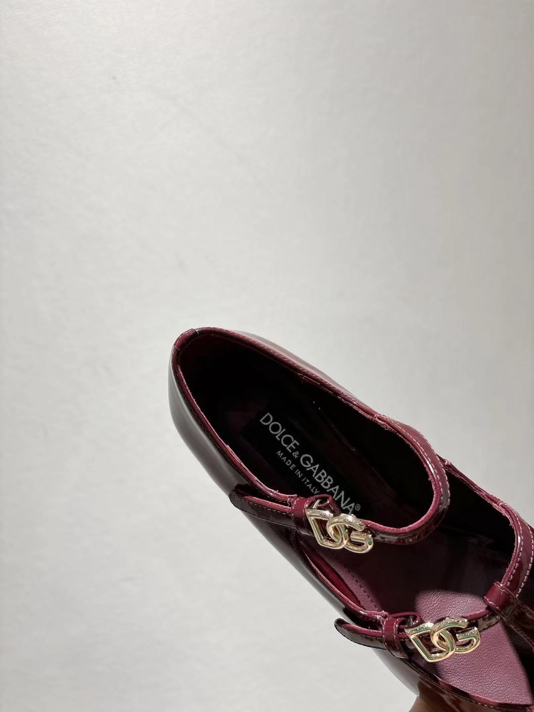 Dolce & Gabbana Leather Shoes - Image 9