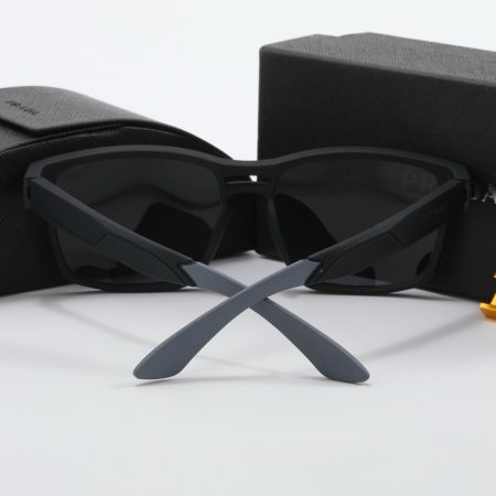 Prada Fashionable Sunglasses - Image 9