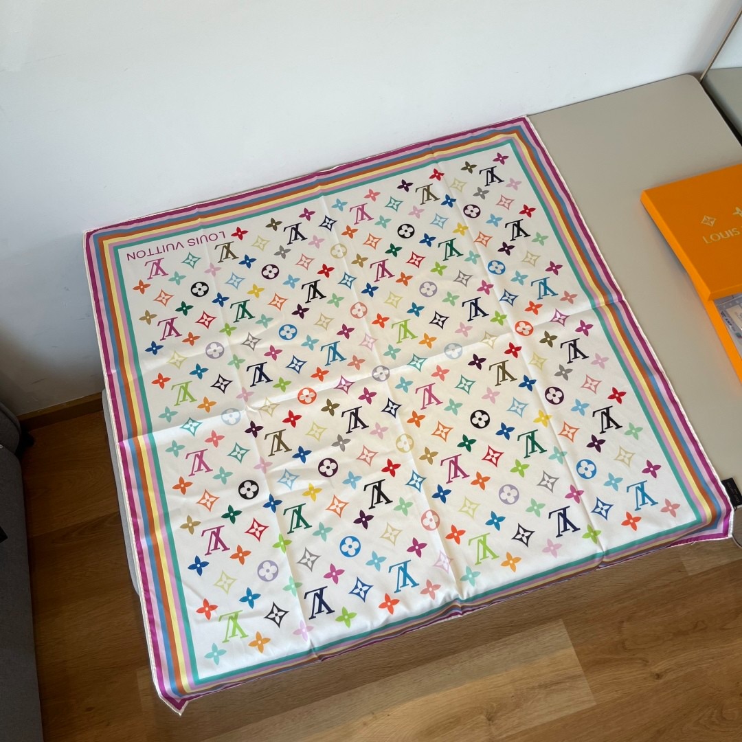 LV Scarf - Image 2