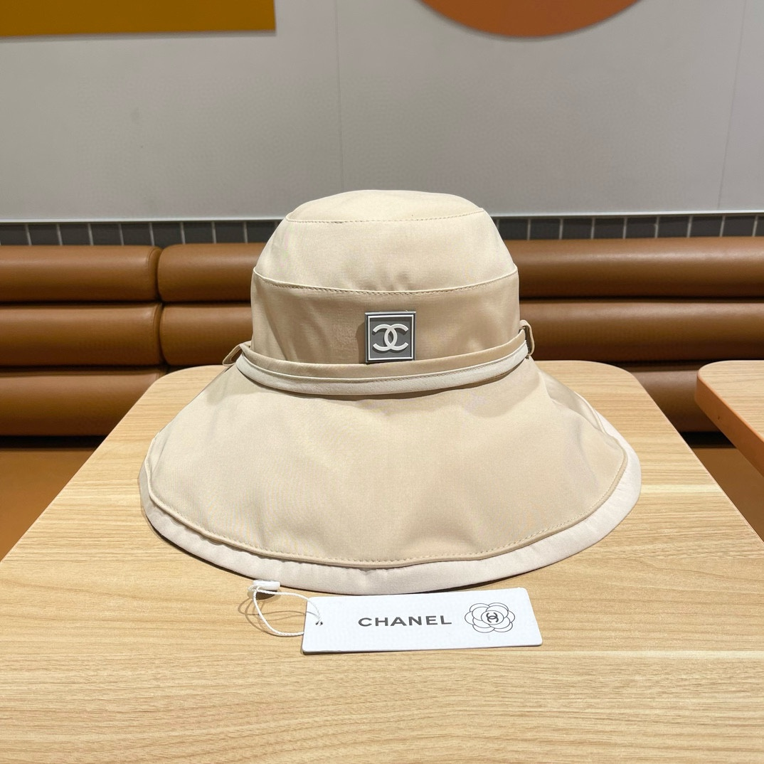Chanel Wear a Double-sided Windproof Sun Hat Sunhat - Image 1