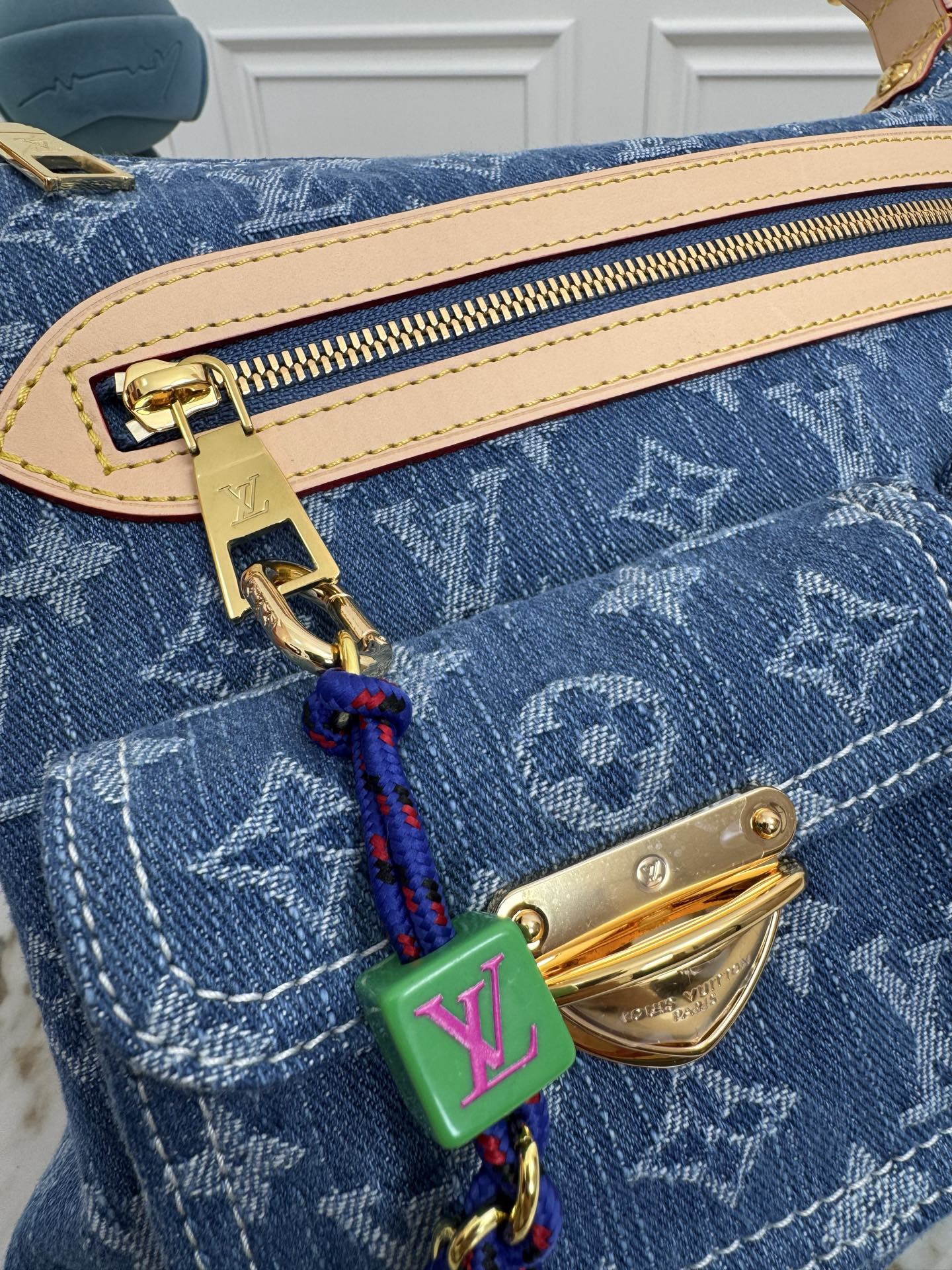 LV Baggy Monogram Denim Bag - Image 5