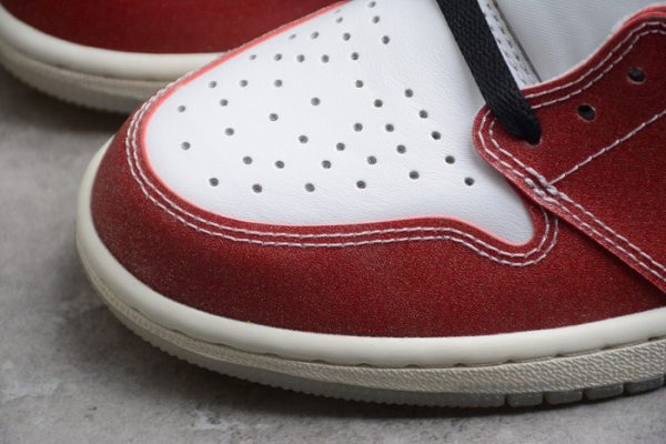 Air Jordan 1 Retro High OG "Trophy Room DA2728-100