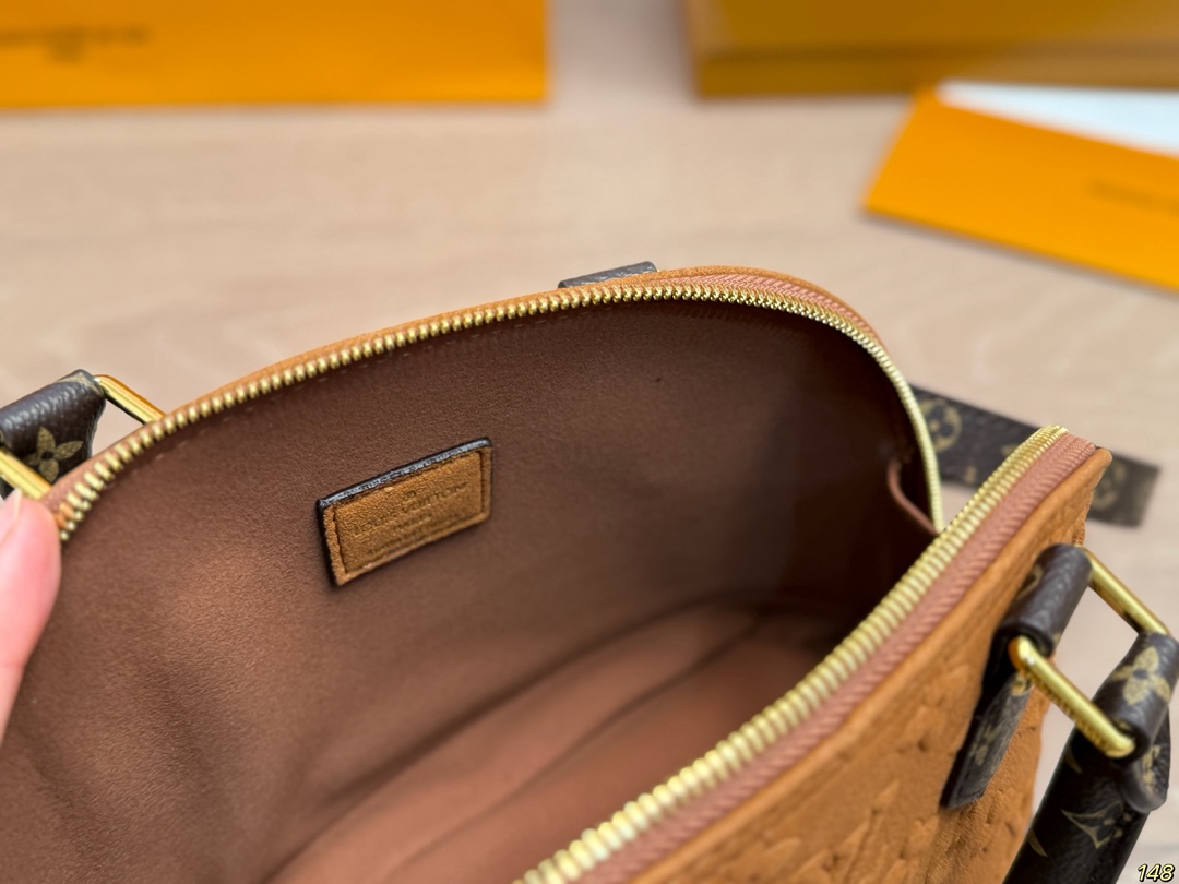 LV Vintage Floral Crossbody Bag - Image 7