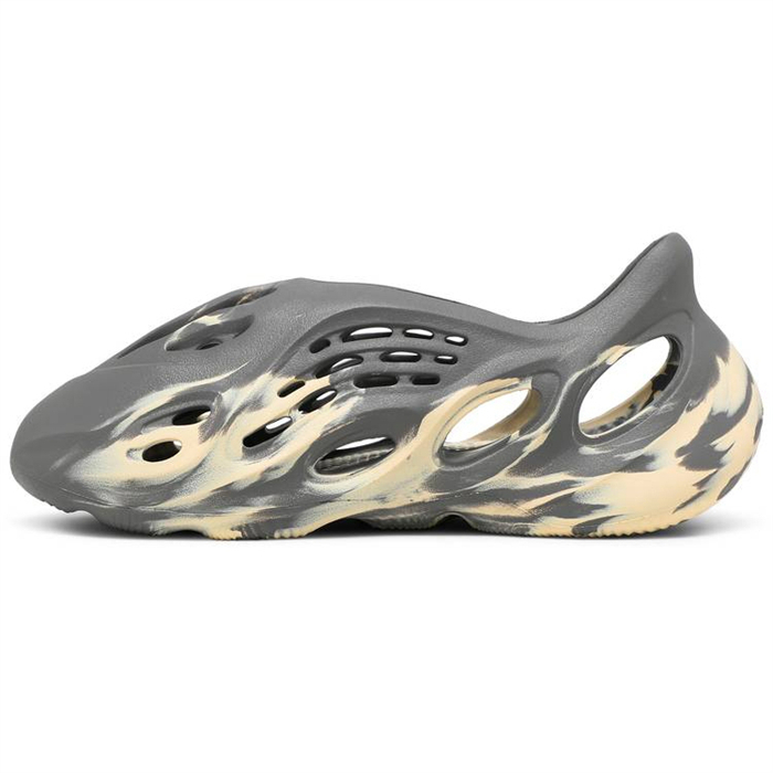 Yeezy Foam Runner MXT Moon Grey GV7904 - Image 3