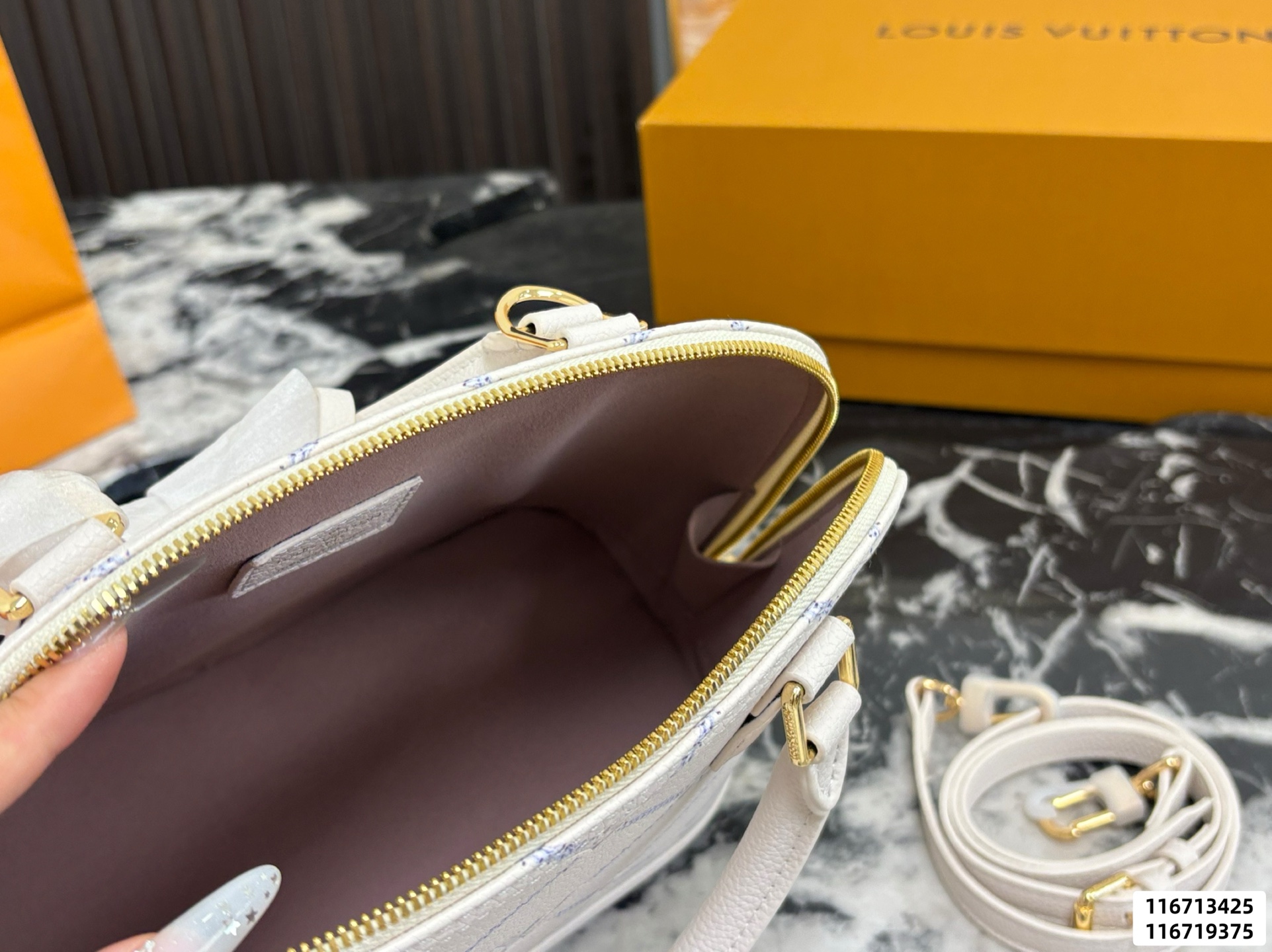 LV's New Shell Bag - Image 8