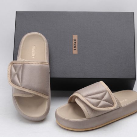 Yeezy Slide 6 - Image 7