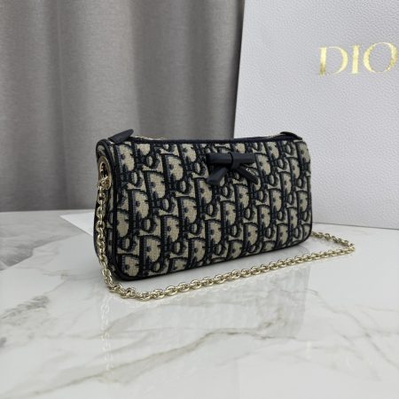 Dior Oblique Bow Pouch with Chain - Image 2