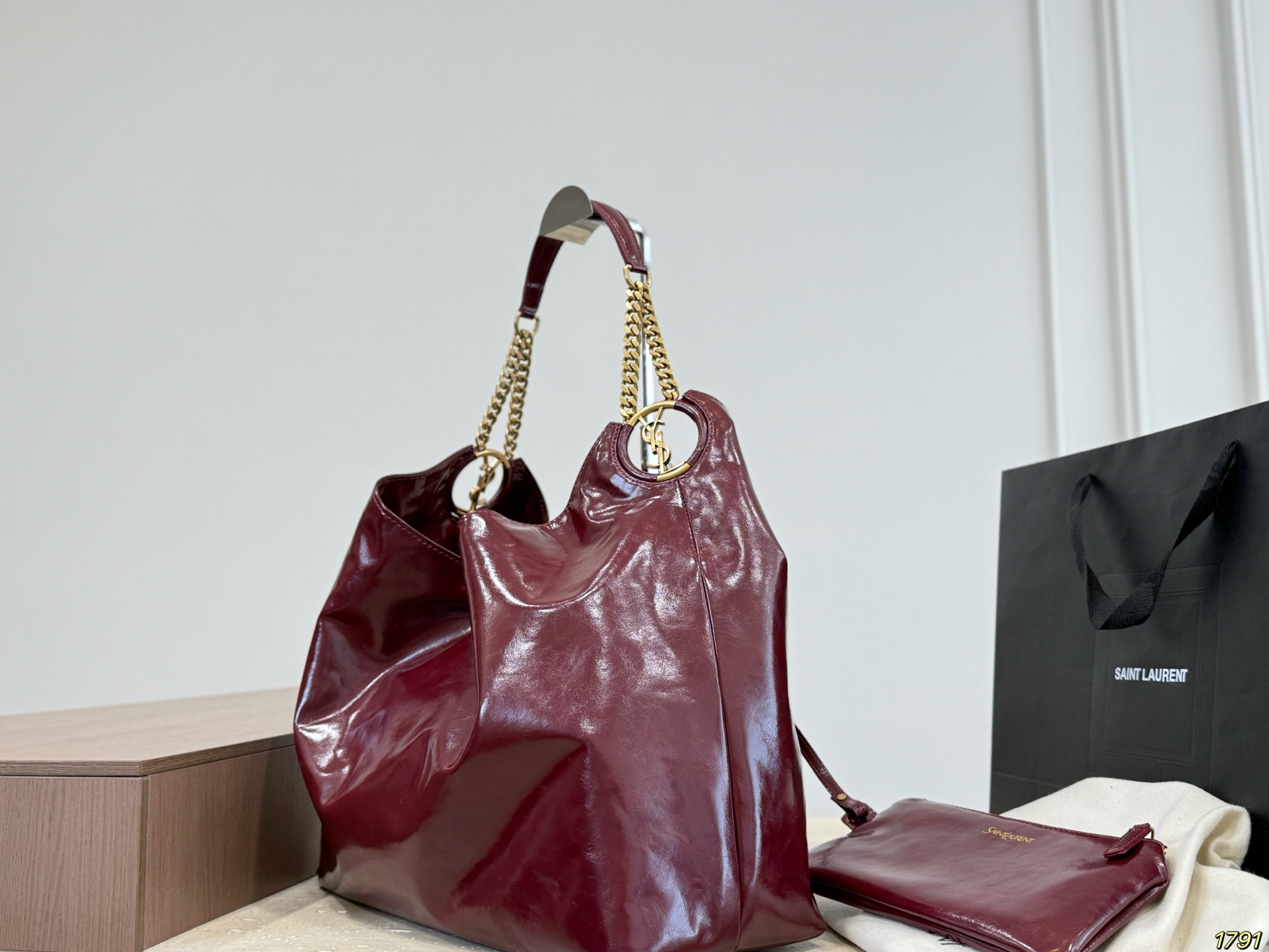 YSL Chain Shoulder Bag - Image 4