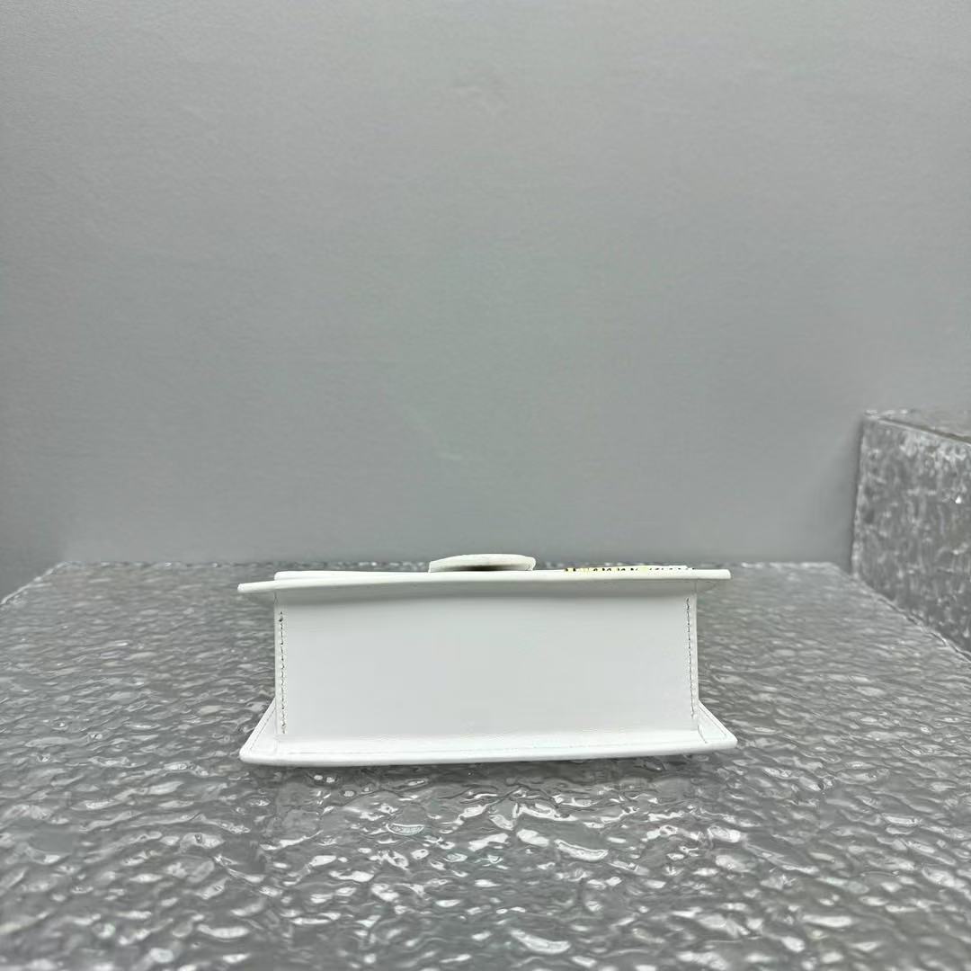 Jacquemus Bamnino Handbag White - Image 5