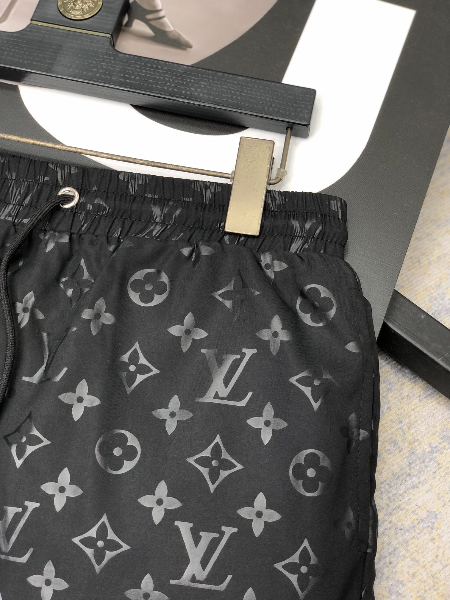 LV Short Pants - Image 6