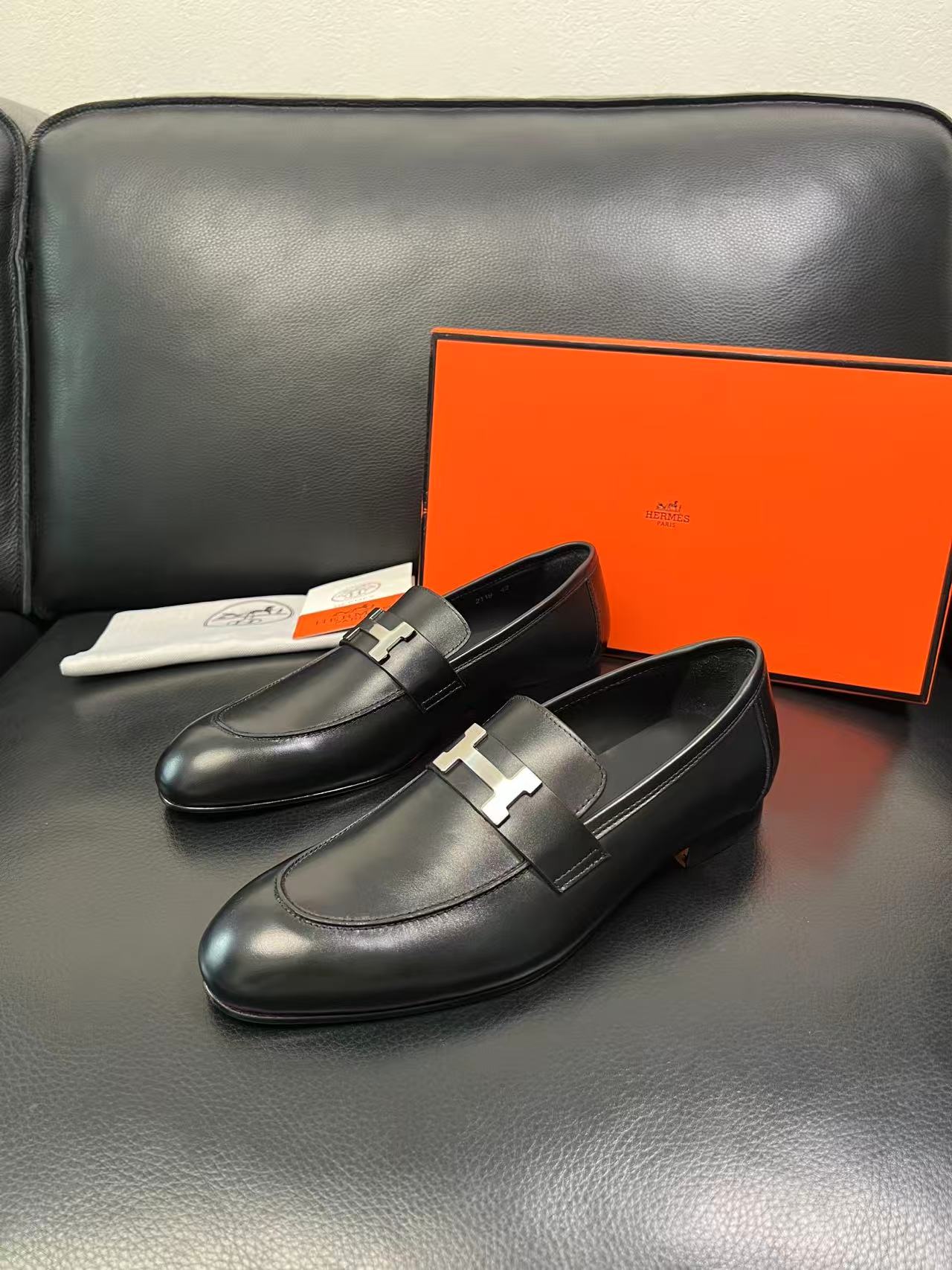 Hermes Men Loafers Top Quality - Image 1