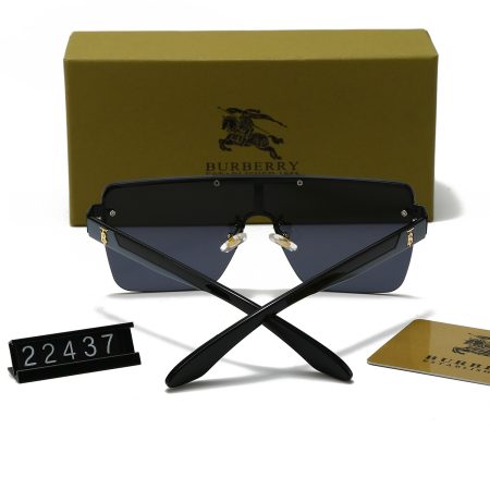 Burberry Fashionable Sunglasses - Image 9