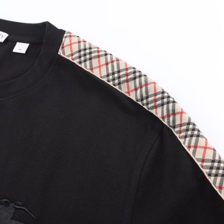 Burberry T Shirt - Image 4