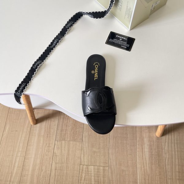 Chanel 26P Double C Two-Tone Flat Slippers