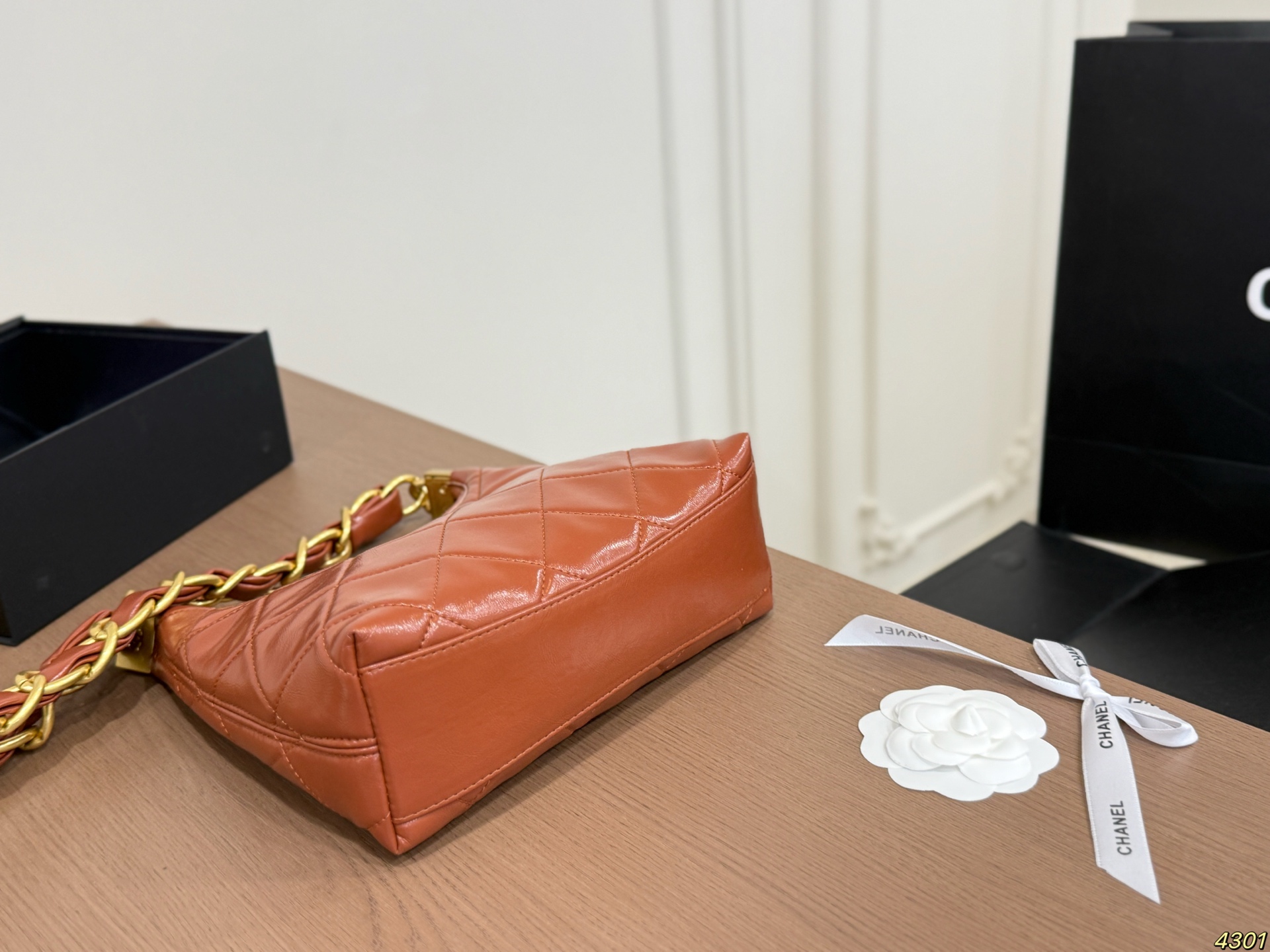 Chanel Hobo Boho Crossbody Bag - Image 7