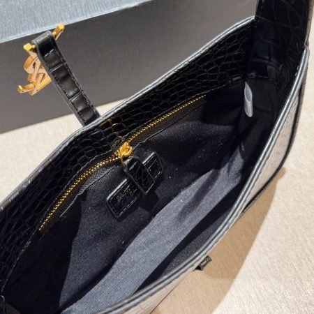 Saint Laurent Le 5 à 7 Hobo Shoulder Bag - Image 10