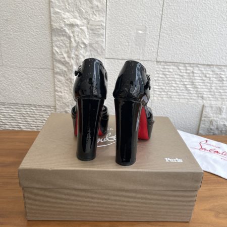 Christian Louboutin Sandaloo - Image 7