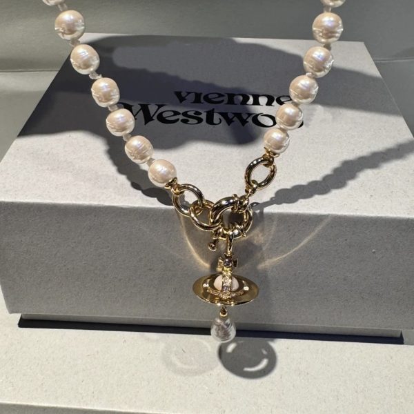 Baroque Pearl Necklace