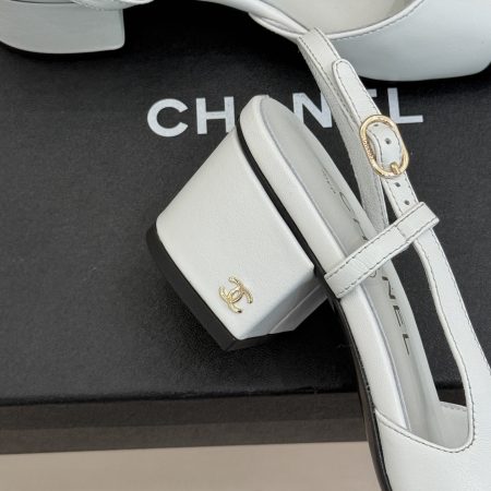Chanel Black and White Slingback Heels - Image 5
