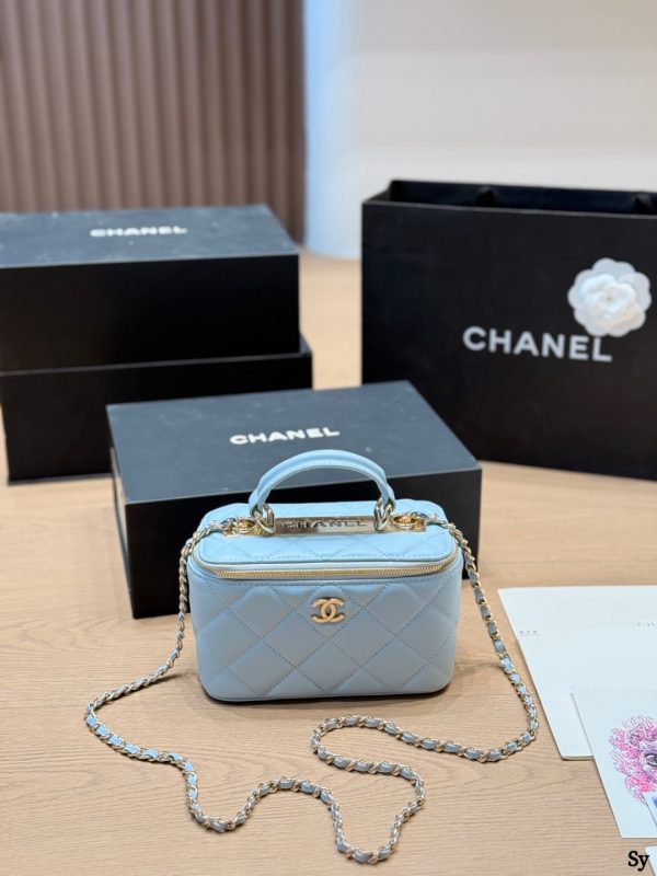Chanel Long Vanity With Chain Bag