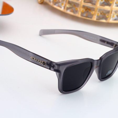 LV Fashionable Sunglasses - Image 8