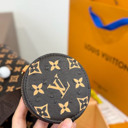 LV Tote Bag Limited Edition onthego - Image 4