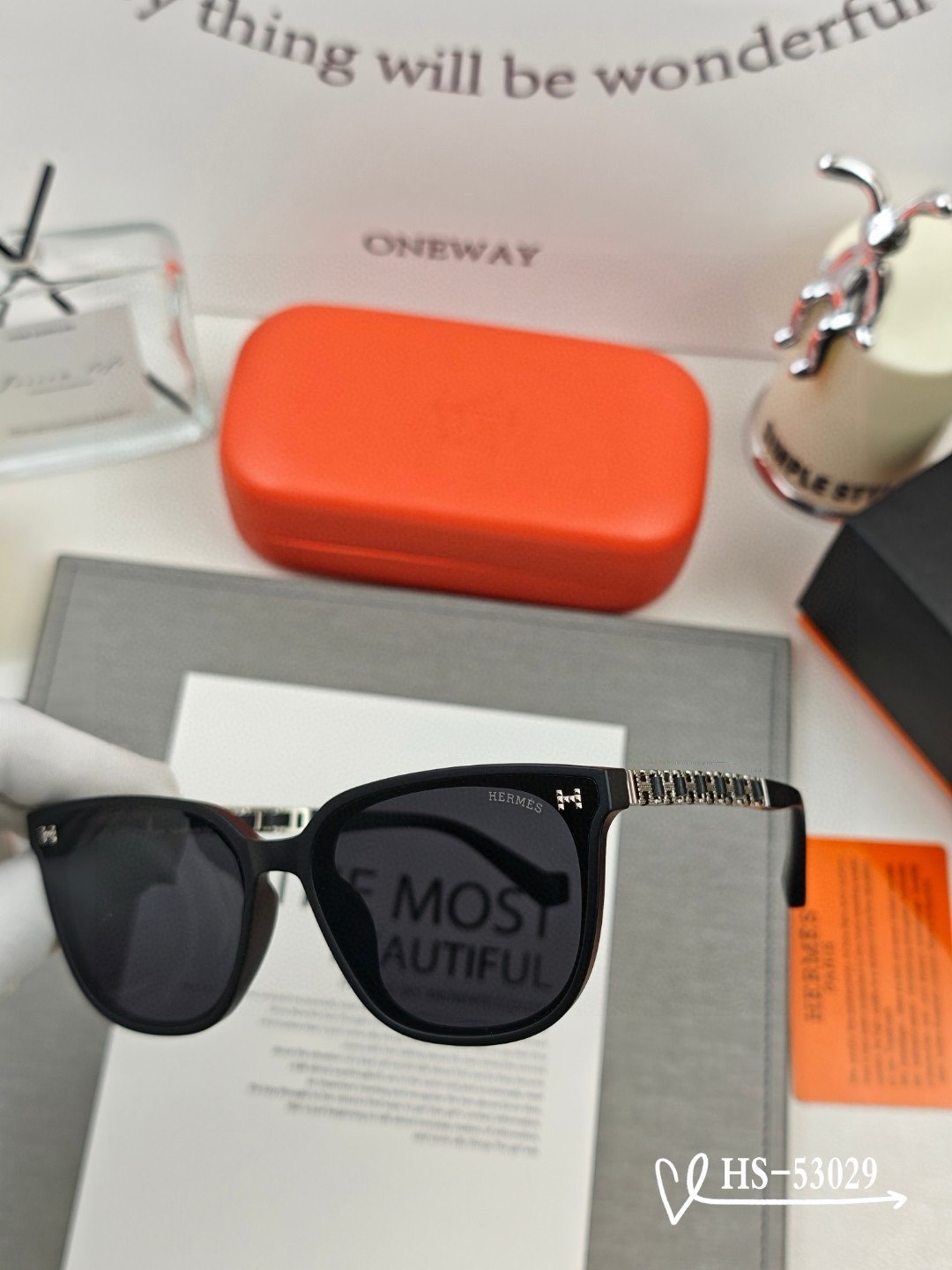 Hermes Polyresin Polarized Sunglasses - Image 1