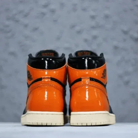 Jordan1 Retro High Og "Shattered 3.0" - Image 6