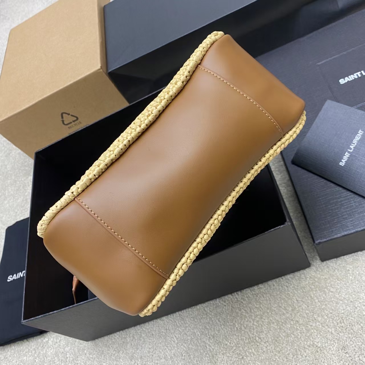 YSL Saint Laurent Le 5 à 7 Supple Small Leather-trimmed Raffia Shoulder Bag - Image 6