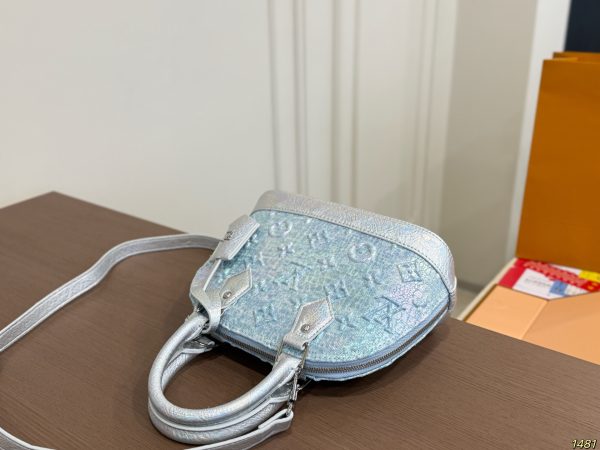 LV's New Shell Bag