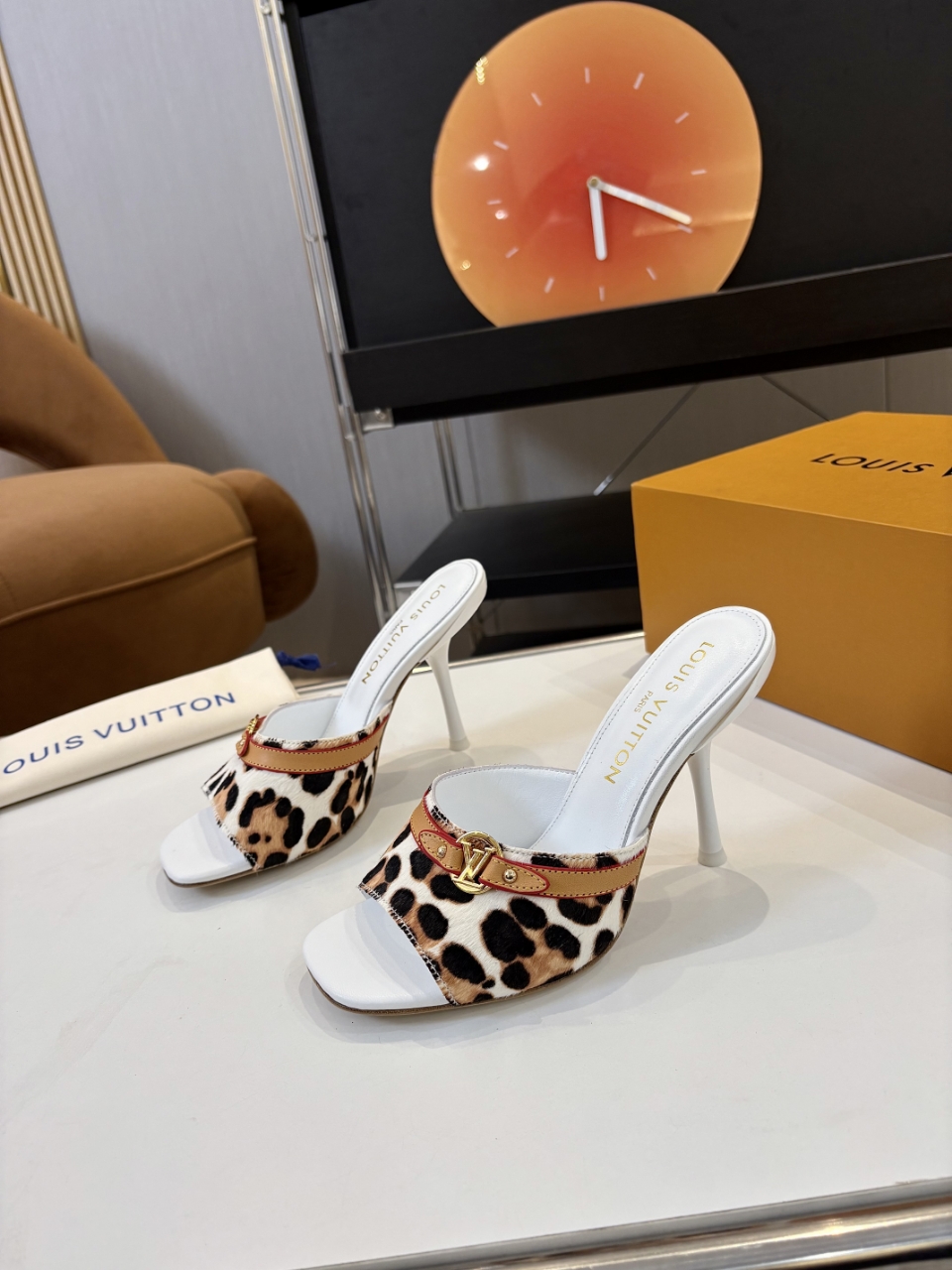 LV High-Heeled Slippers - Image 3