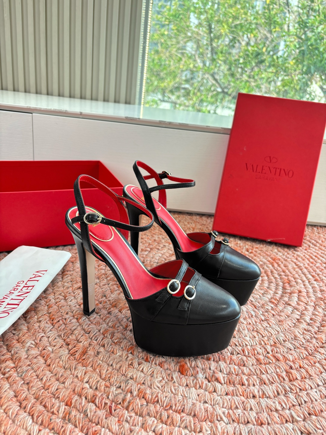 Valentino Garavani Crasher Platfrom Pumps - Image 9