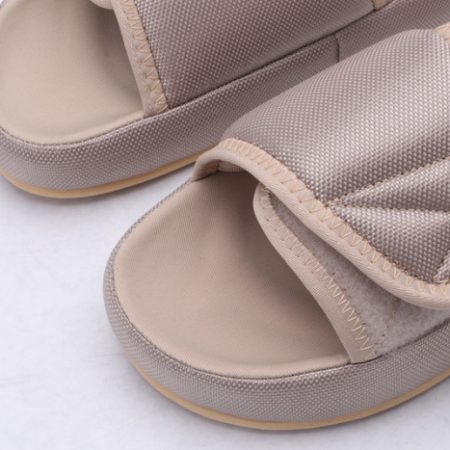 Yeezy Slide 6 - Image 9