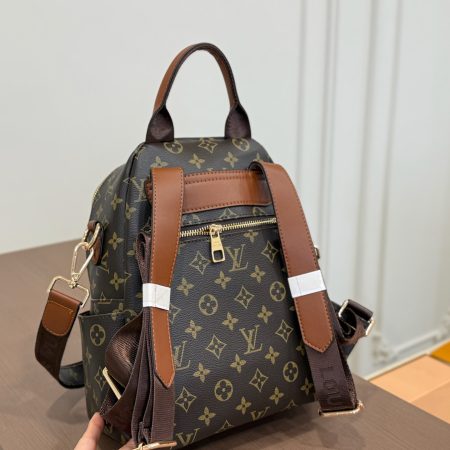 LV's New Backpack - Image 6
