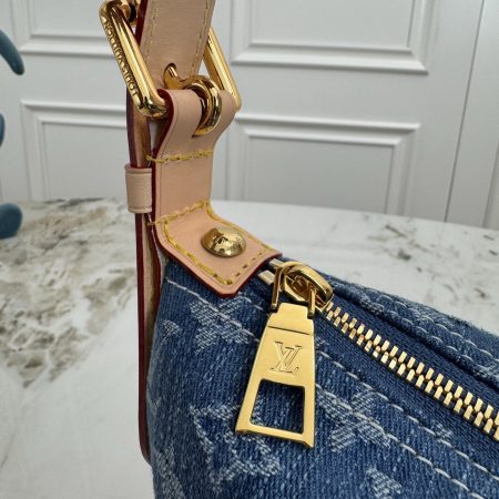LV Baggy Monogram Denim Bag - Image 6