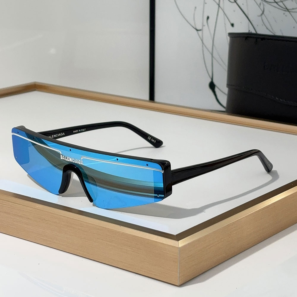 Balenciaga Mirror Logo  sunglasses Top quality - Image 1