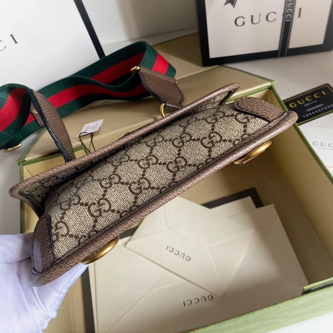 Gucci Neo Vintage GG Supreme Messenger Bag - Image 6