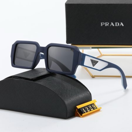Prada Fashionable Sunglasses - Image 4